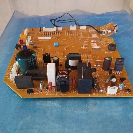 エアコン 霧ヶ峰 マイコン基盤 - メルカリ