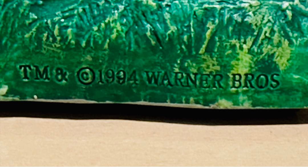 LOONEY TUNES】ルーニー・テューンズ バックスバニーブックスタンド