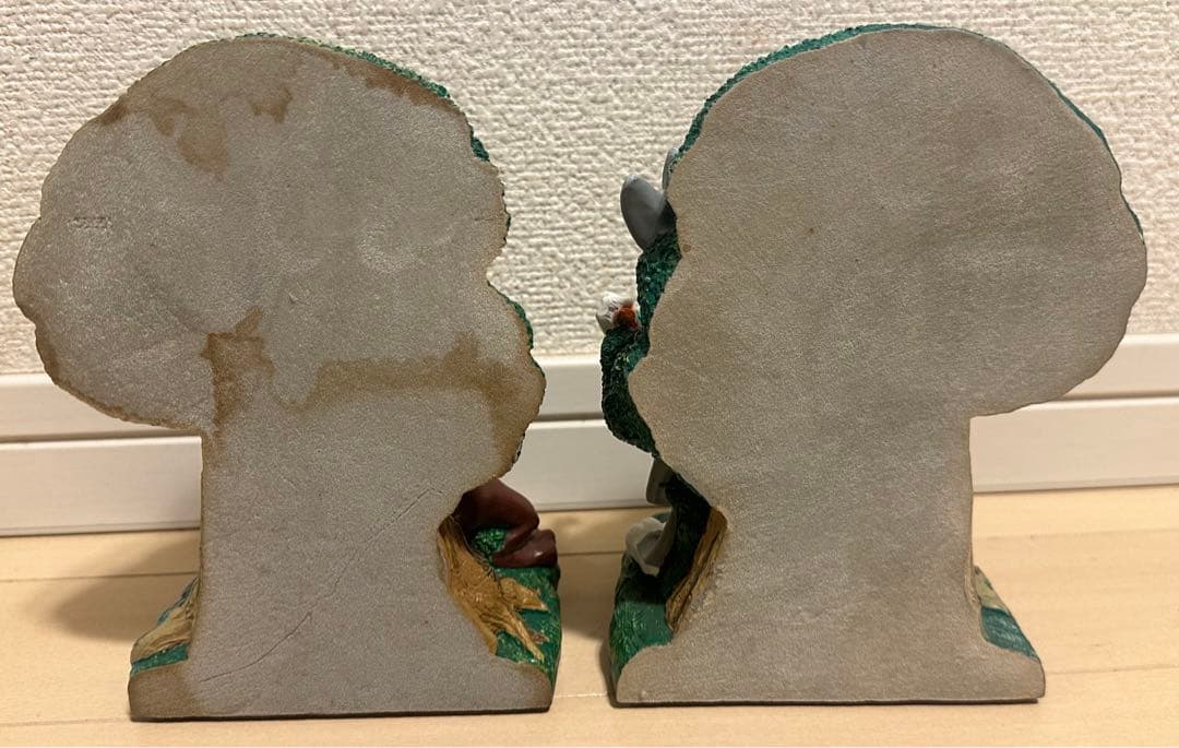 LOONEY TUNES】ルーニー・テューンズ バックスバニーブックスタンド