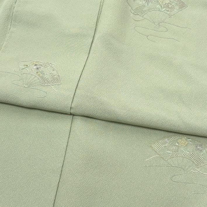 ゆりのはな 付下げ 汕頭刺繍 扇子柄 ちりめん トール 薄山葵色 正絹