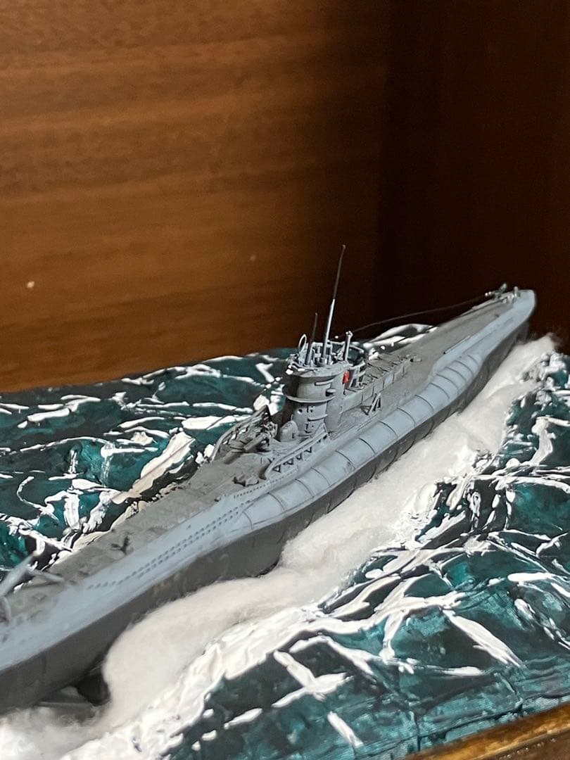 Uボート VII typeD 1/350 完成品 海上ジオラマ