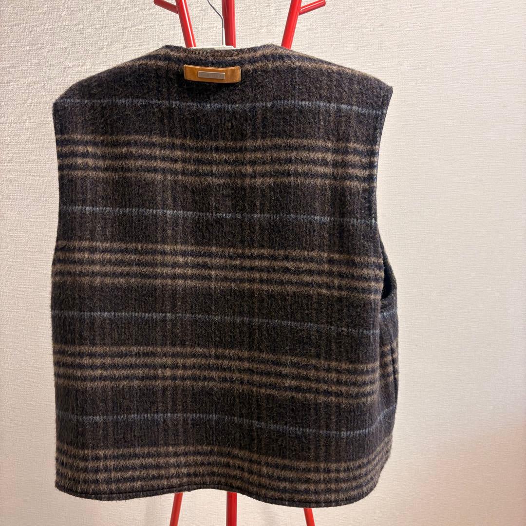 完売品】AMBERGLEAM リバーシブルウールベスト - メルカリ