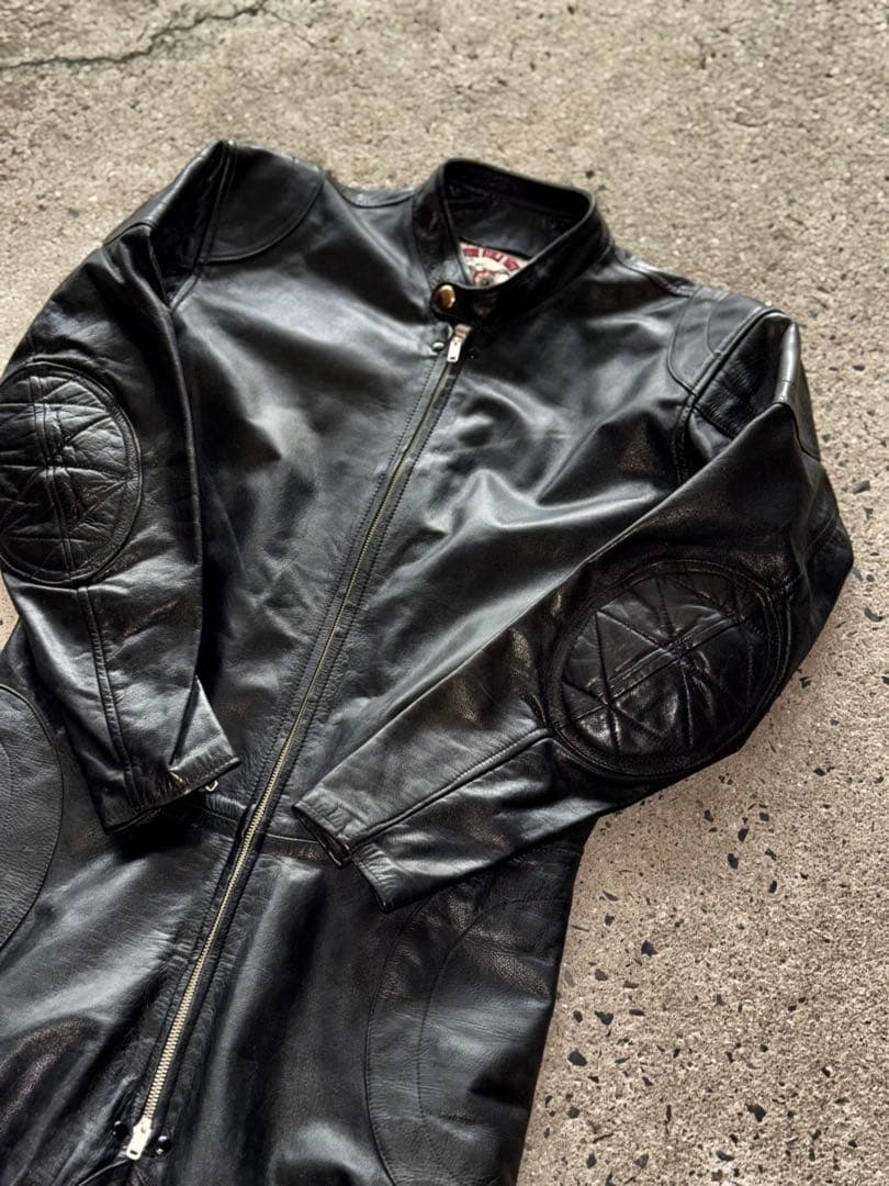 ブラックレザー バイクツナギ 膝パッド付き 革ツナギ レザースーツ