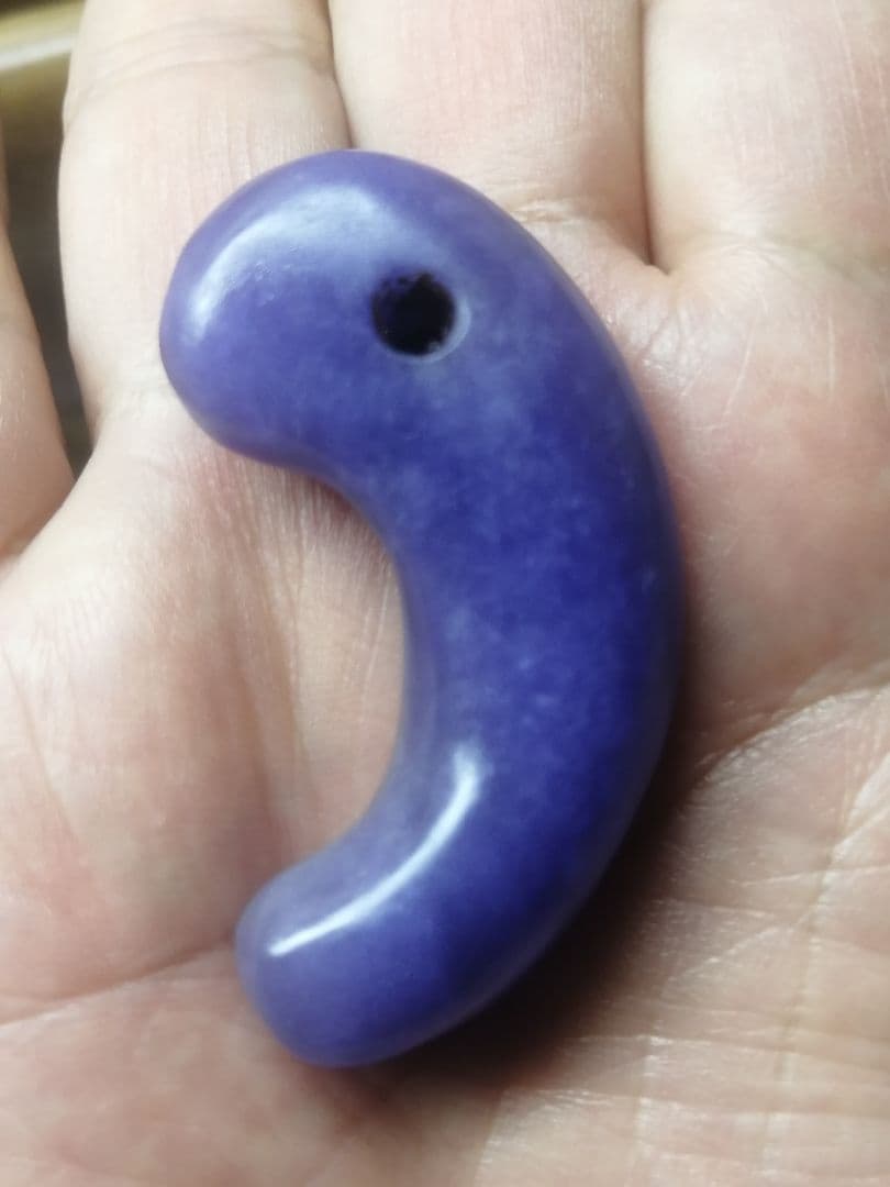 ★【ジャッキー】古墳期　『糸魚川紫翡翠勾玉』5.20cm。超琅玕翡翠。宝石