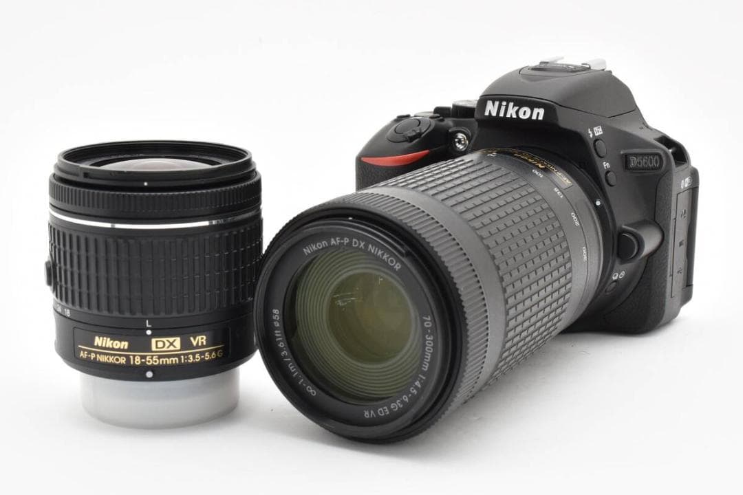 □美品□ ニコン Nikon D5600 ダブルズームキット 《S数 2166回 - メルカリ