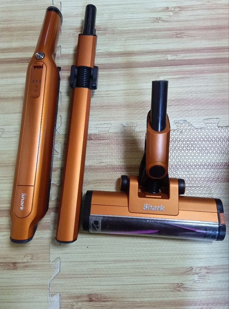 Shark スティッククリーナー キャメル《お手入れブラシ》付き