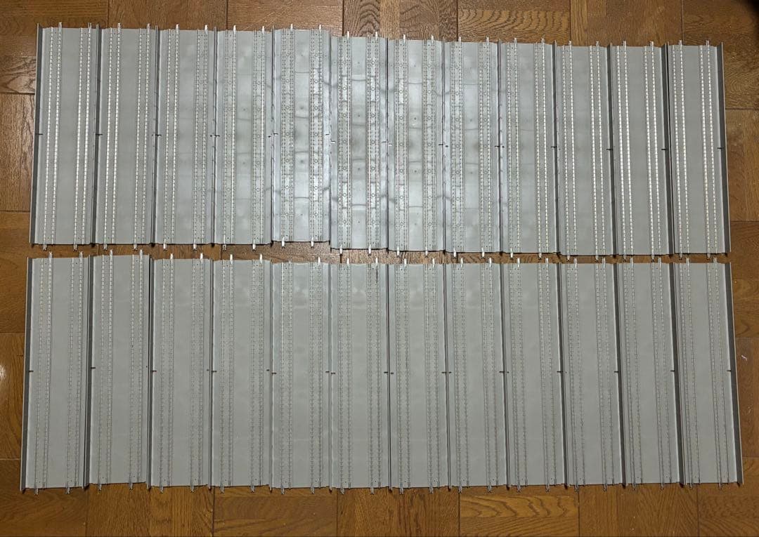 nゲージ TOMIX 1067複線高架レール 24本 レールセット 高架複線立体交差セット(HCパターン)｜製品情報｜製品