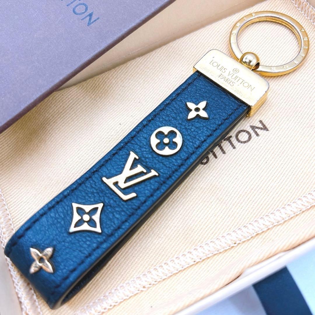 LOUIS VUITTON ポルト クレ・ドラゴンヌ クルーザー フラワー LOUIS VUITTON ポルト クレ・ドラゴンヌ クルーザー フラワー - メルカリ