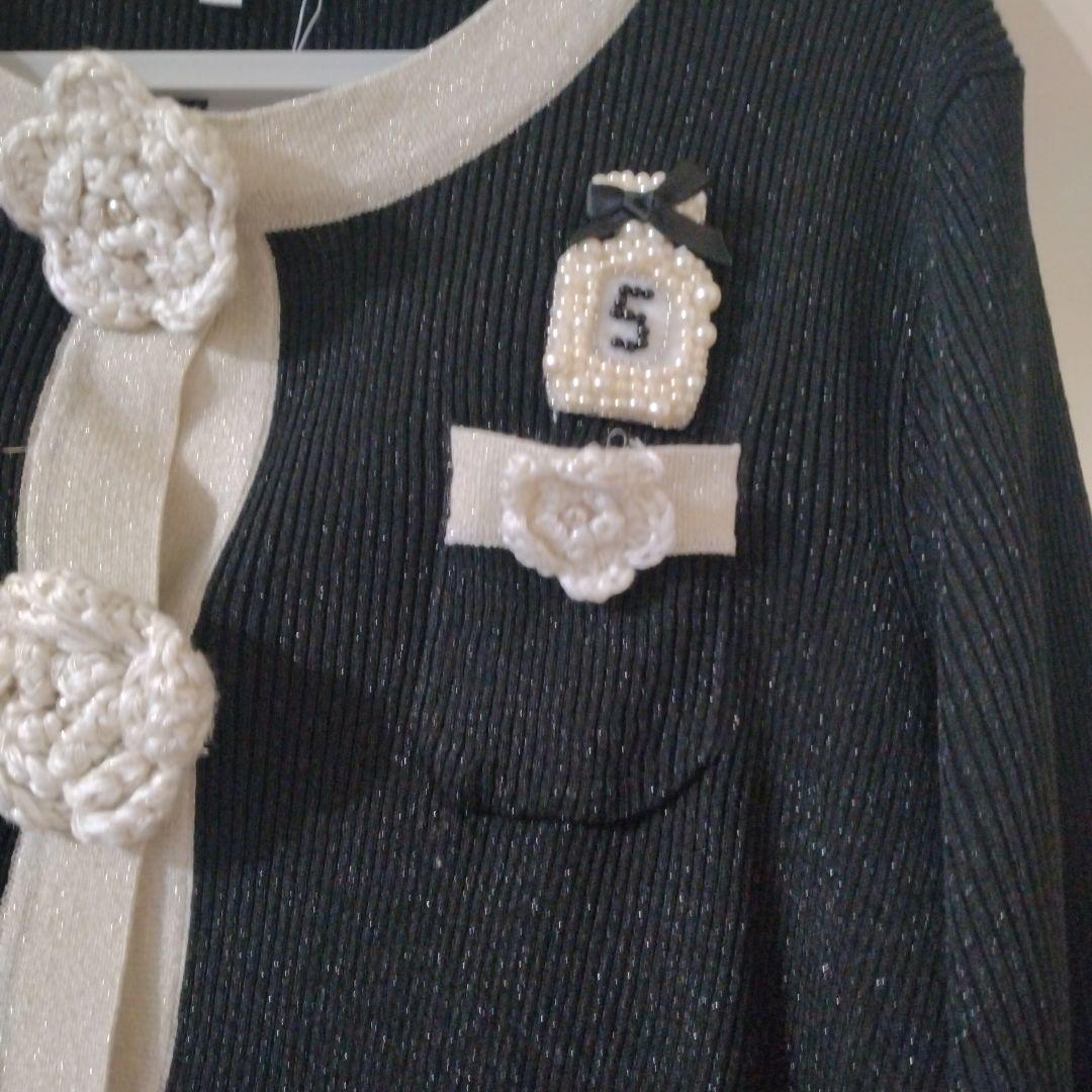 新品】スーパービューティーラメ入り配色デザイン花モチーフニット