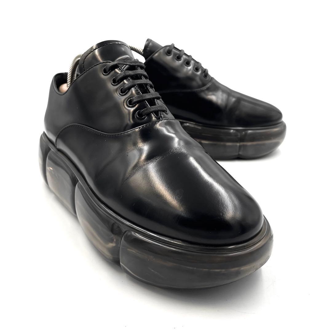 《超美品》プラダ プレーントゥ 厚底 エアーソール シューズ ブラック 黒系