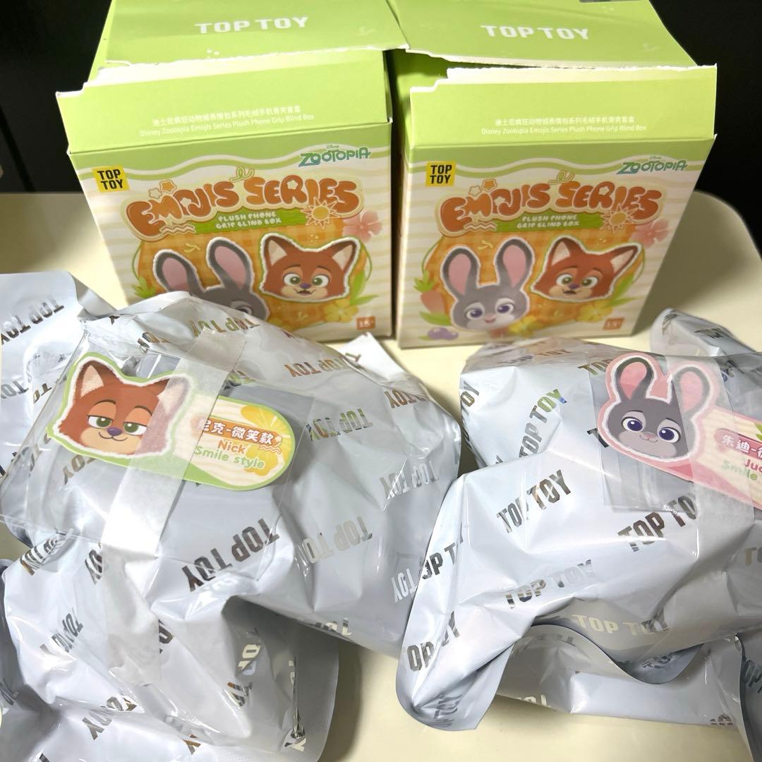 ズートピア TOPTOY ニック ジュディ スマホグリップ - メルカリ