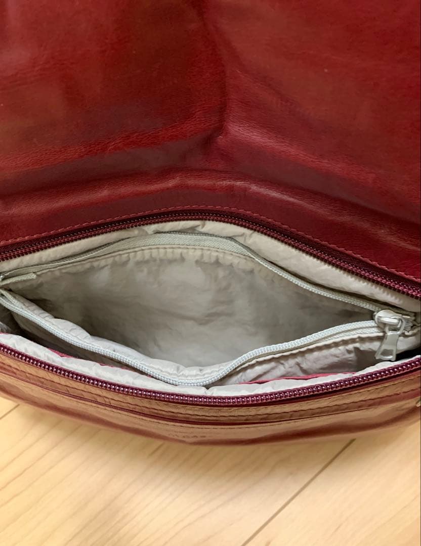 m0851 ショルダーバッグ レッド クラッチバッグ