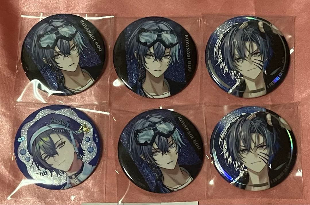 ぎゃうるふ ランダム缶バッジ 小柳ロウ - メルカリ