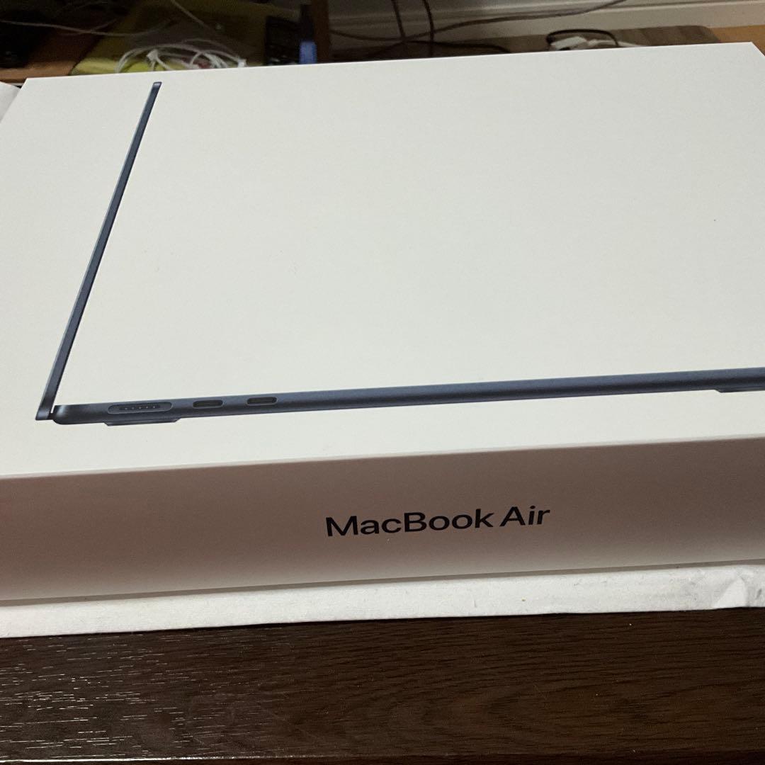 MacBook Air M2 2022 13.6inch(UKキー)バッテリ新品
