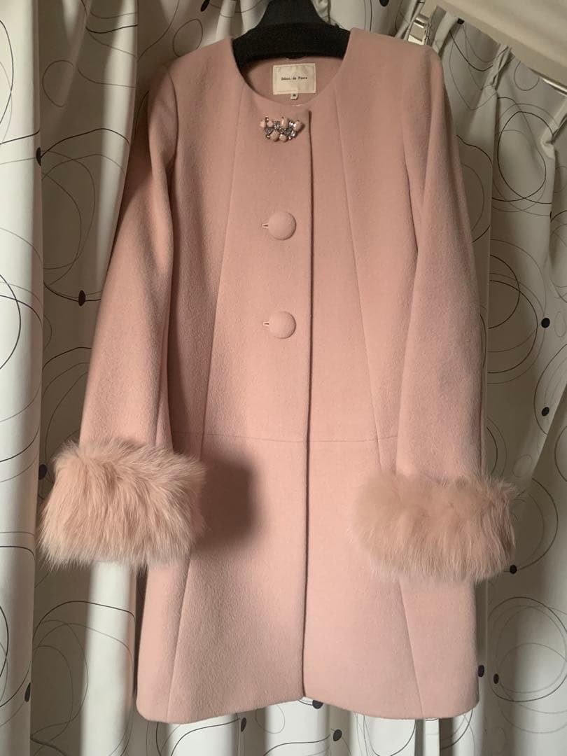 初回生産分35XSサイズ】デビュードフィオレ さえこさんコート - メルカリ