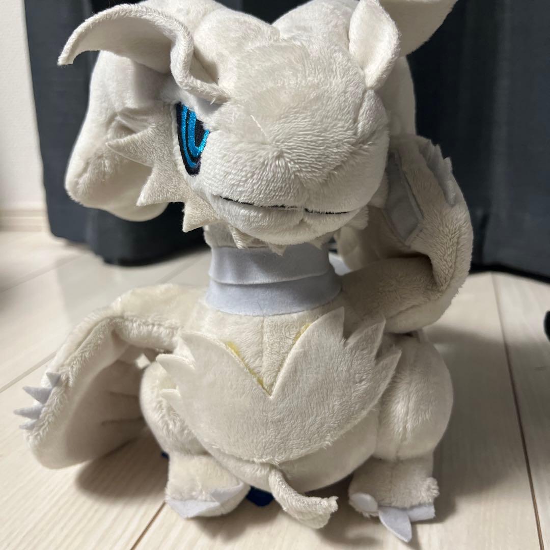 レシラム ゼクロム ぬいぐるみ2体セット - メルカリ