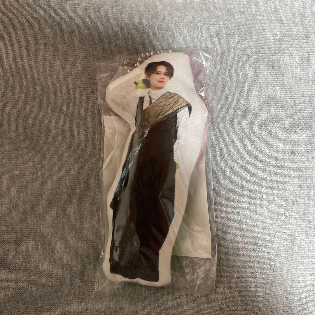INI POPUP 藤牧京介 クッションキーホルダー - メルカリ
