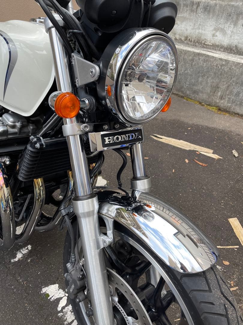 いちごちゃん様】CB1100 SC65 ステムエンブレム ホーン移設 ステー