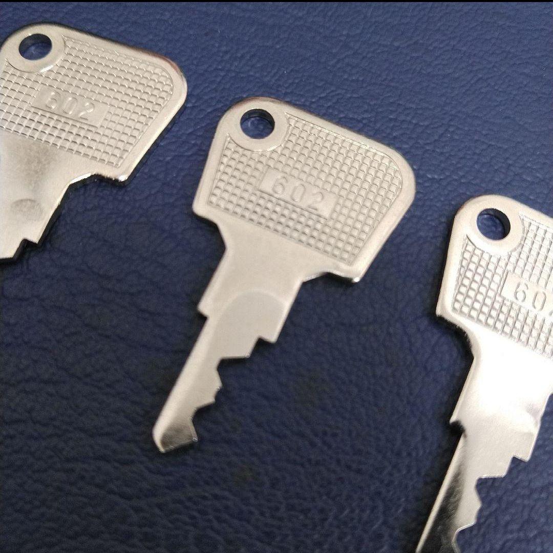 設定キー 602 3本セット 純正キーユニバーサル系 サミー系 - メルカリ