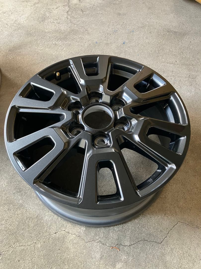 トヨタ純正　ランドクルーザー　250　アルミホイール　1本　18インチ　小傷有り トヨタ純正 ランドクルーザー 250 アルミホイール 1本 18インチ ①