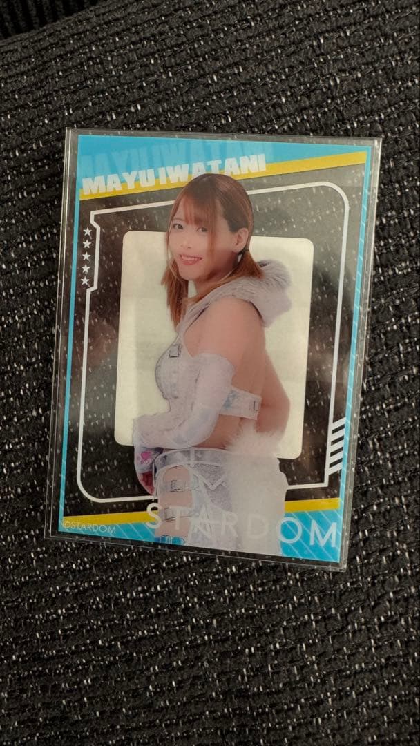 スターダム DMMオンクレ クリアカード 岩谷麻優 - メルカリ