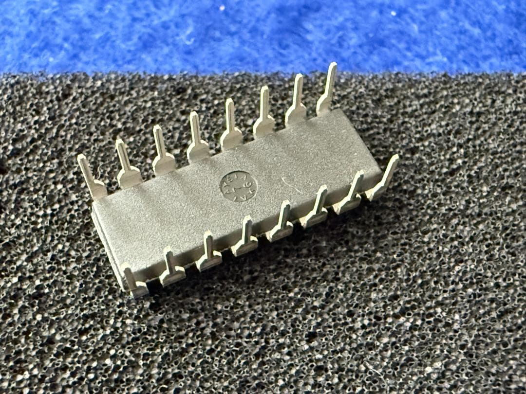 SSM2018P アナデバ　電圧制御アンプ <1> １個セット SSM2018P アナデバ 電圧制御アンプ <1> 1個セット - メルカリ