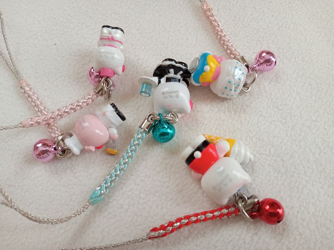 ゆうパケット】ハローキティ 根付け 日本橋他 5個セット - メルカリ