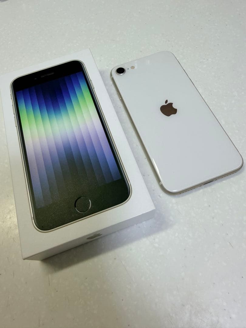 Apple iPhone SE (第3世代) ホワイト 元箱付き - メルカリ
