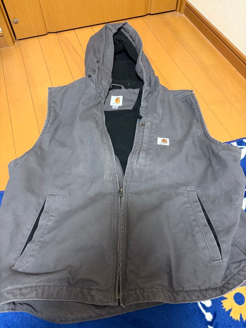 Carhartt フード付きベスト グレー