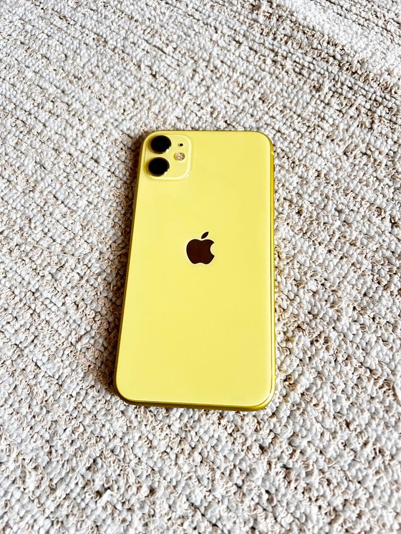 iPhone11 64GB イエロー　傷あり Amazon.com: Apple iPhone 11, US Version, 64GB, Yellow - Unlocked