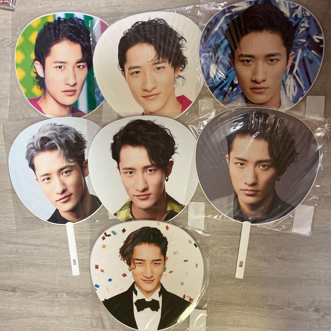 Snow Man 岩本照 うちわ セット - メルカリ