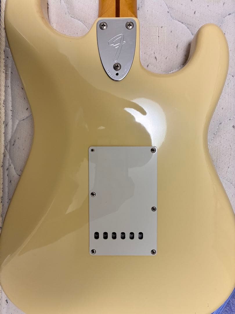 レフティ Jシリアル 011740 Fender ST72-600L OWH - メルカリ