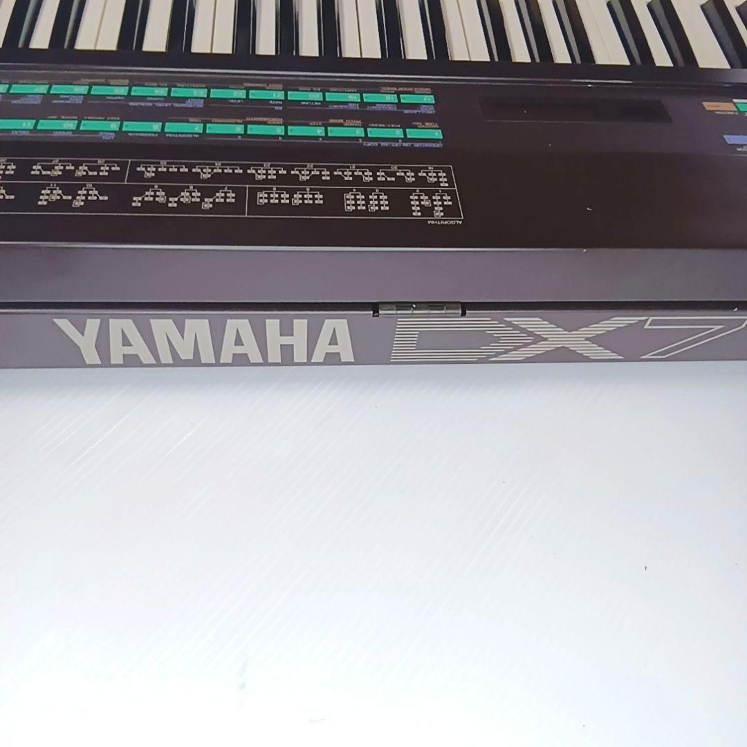 廃盤 ヤマハ シンセサイザー DX7 ハードケース付き 61鍵盤 32音色