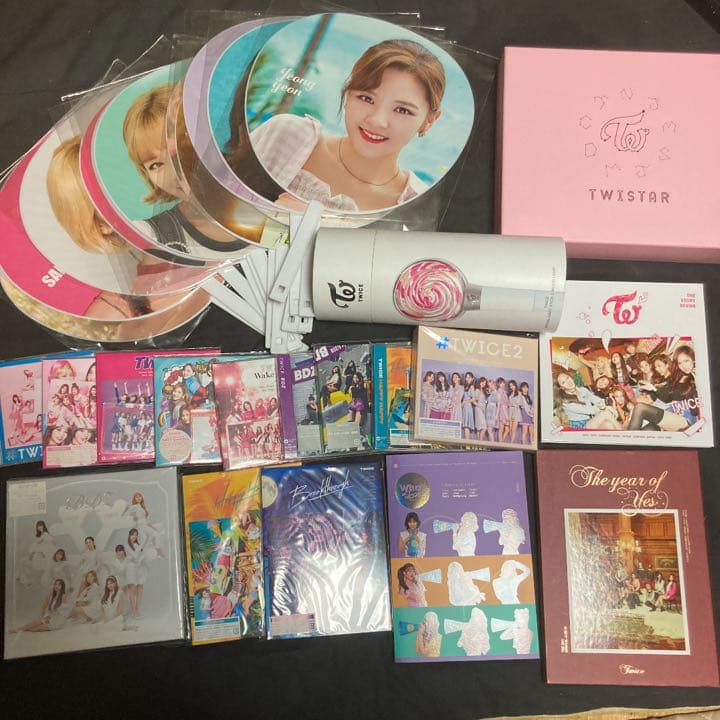 TWICE グッズ ジョンヨン CD＆グッズ Amazon.co.jp: TWICE グッズ ジョンヨン celebrate 楽天 特典 アクリル