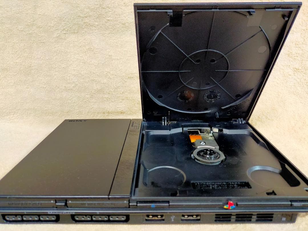 31【完動品⭐レンズ交換⭐メンテ済】SCPH-70000 PS2 本体 薄型 - メルカリ