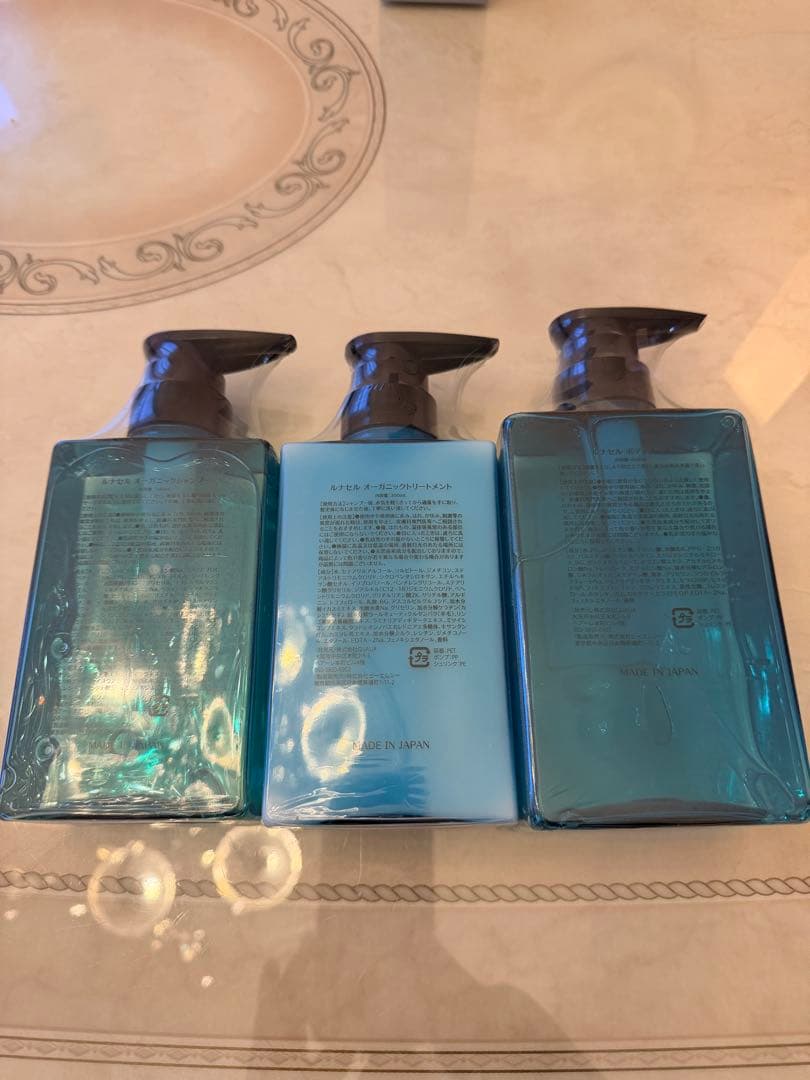シャンプー・トリートメント・ボディソープ3本セット