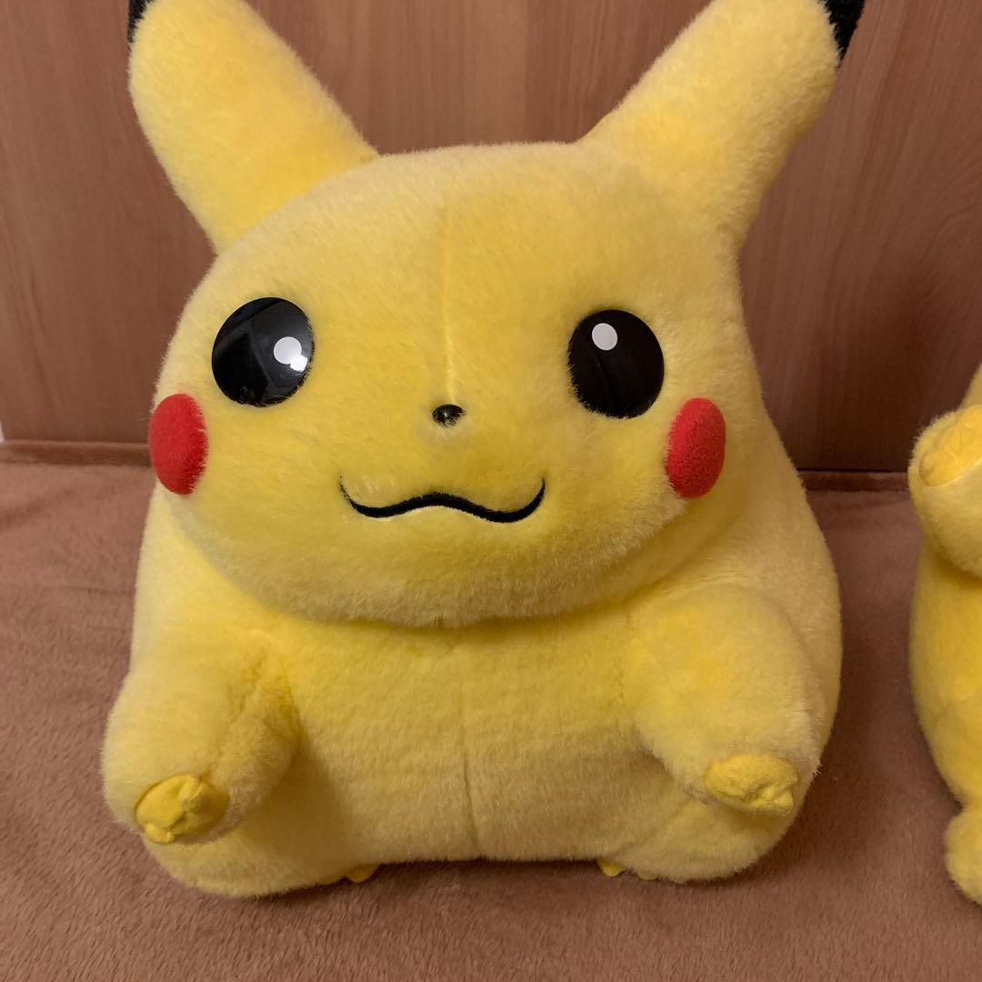 ポケットモンスター TOMY ピカチュウ ぬいぐるみ 等身大 - メルカリ