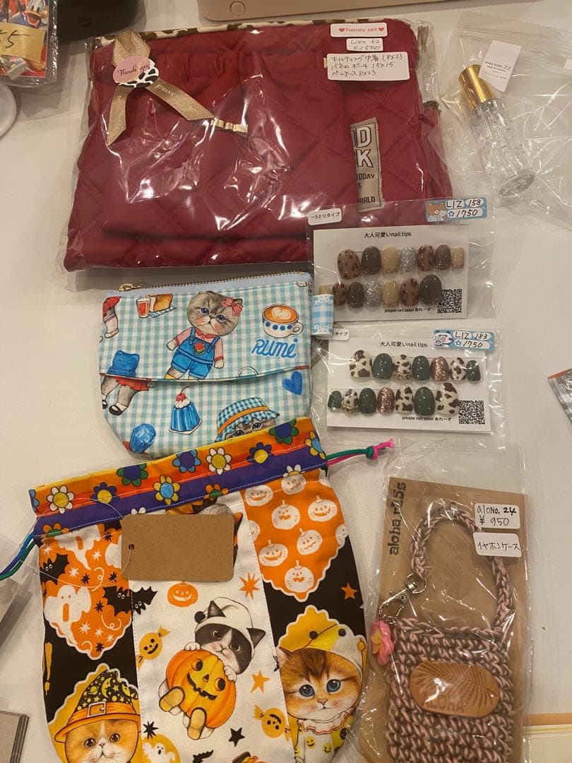 ハンドメイドあや あやの初投稿と自己紹介🤍🌙