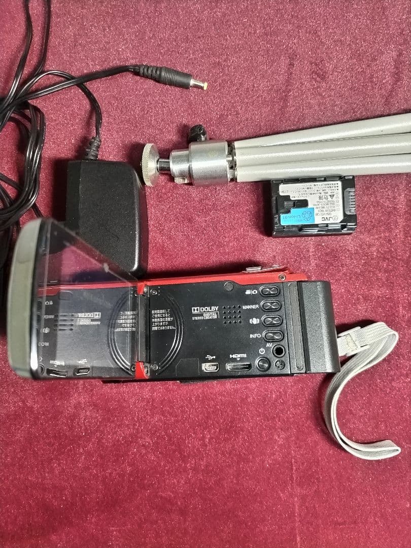 使用回数 3回】JVC フルHD ビデオカメラ 充電のコード以外ありません
