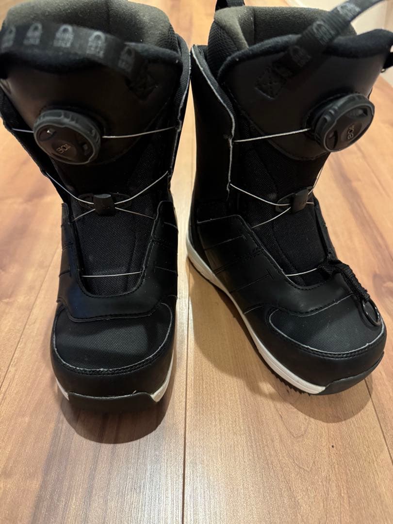 Salomon Launch BOA JR スノーボードブーツ 20cm Salomon Launch Boa Jr Snowboard Boot - Kids – Gravity Coalition