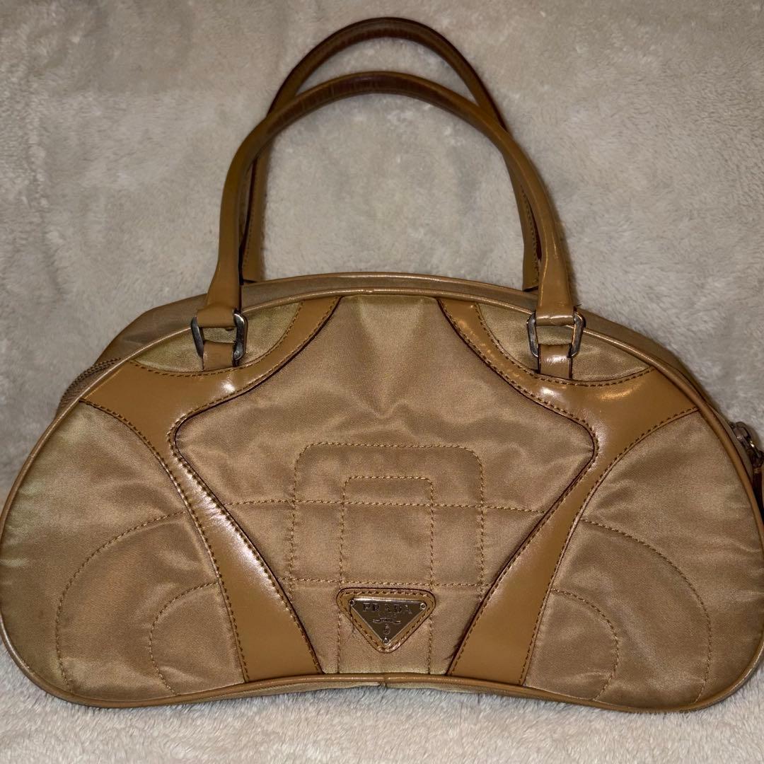 PRADA プラダ　ナイロンバッグ　革　カーキ　三角ロゴ　y2k 鑑定済み PRADA プラダ ナイロンバッグ 革 カーキ 三角ロゴ y2k 鑑定済み PRADA