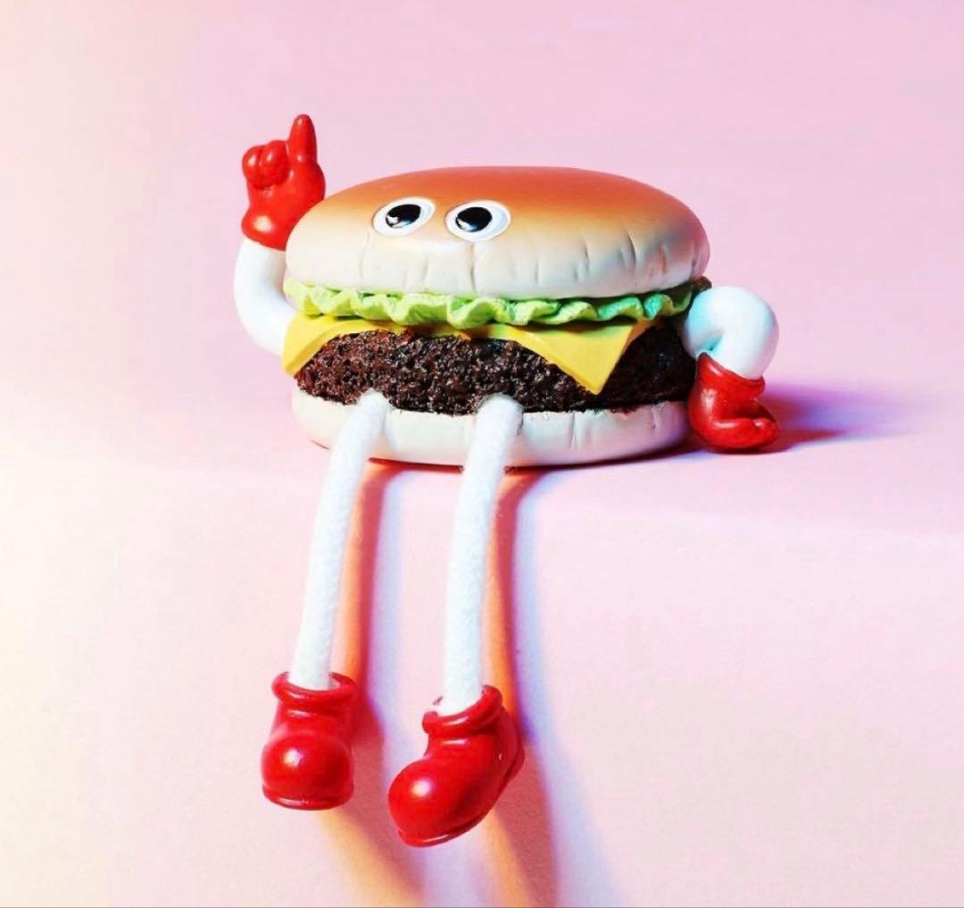 niko and FLAVORS お座りオブジェ ソフトクリーム ハンバーガー - メルカリ