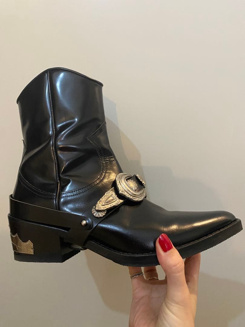 ☆TOGAPULLA☆本革バックルブーツ38美品 - メルカリ