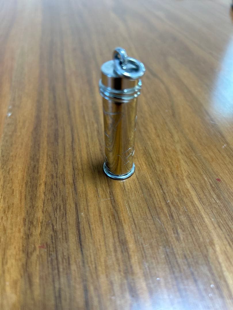 カルティエ　シルバー金属製キーホルダー Cartier（カルティエ） キーホルダー チャーム メタル シルバー