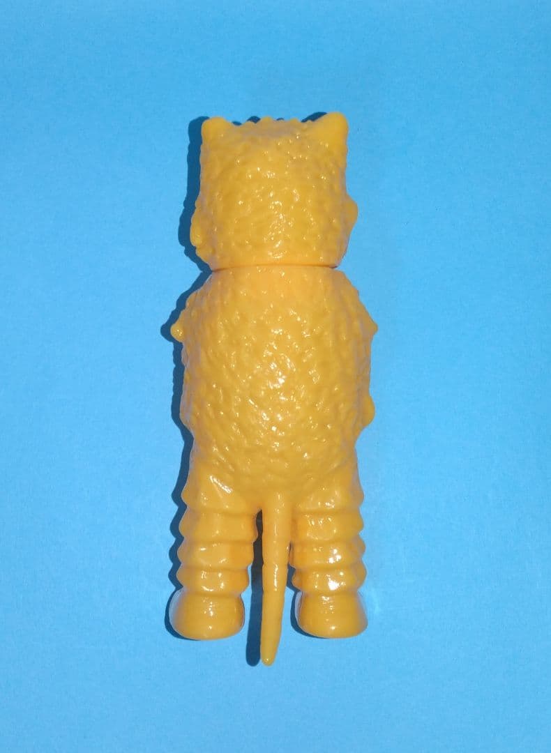 大ブルマァク展】ガラモン・ミニソフビ（黄色）入場者特典 - メルカリ