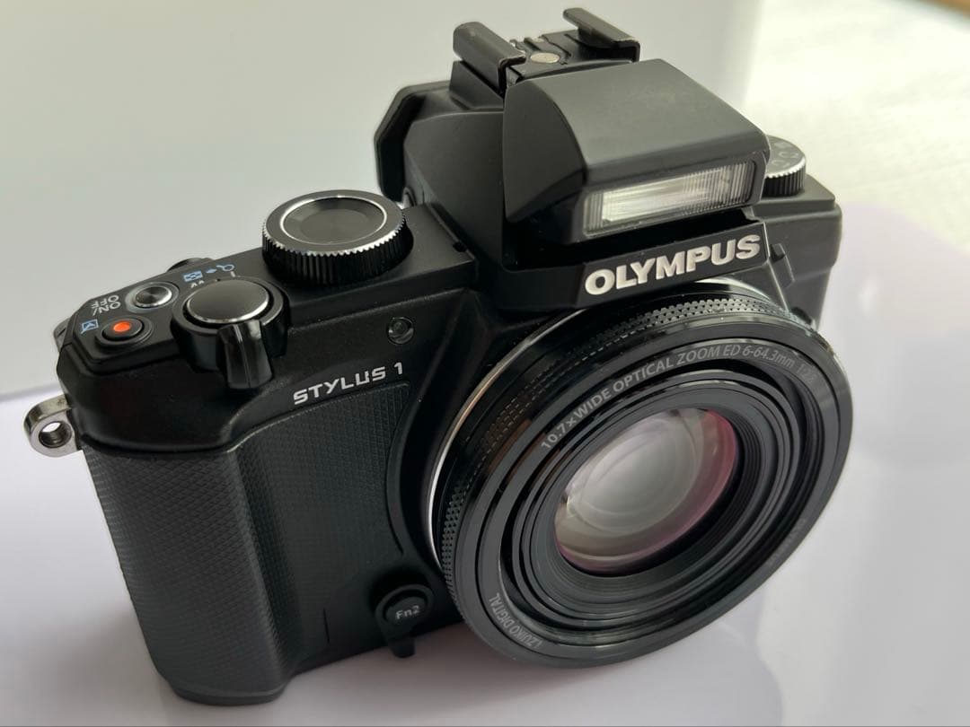 オリンパスstylus1 TCON-17X、CLA-13付き Olympus TCON-17X Teleconverter for compatible Olympus cameras at