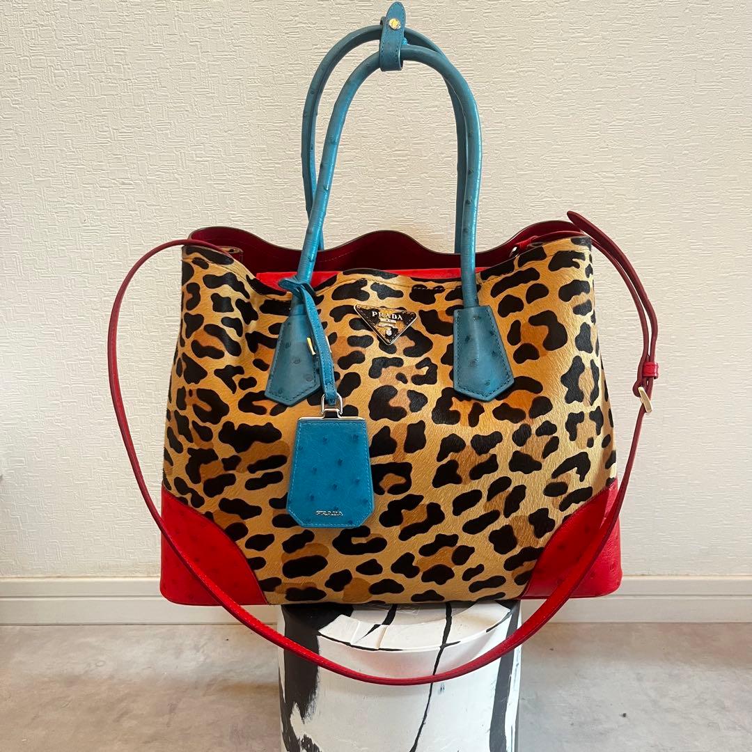 prada レオパード　豹　ハラコ　バッグ　レッド　ヘアカーフ　chieko+ prada レオパード 豹 ハラコ バッグ レッド ヘアカーフ chieko+ | 激安