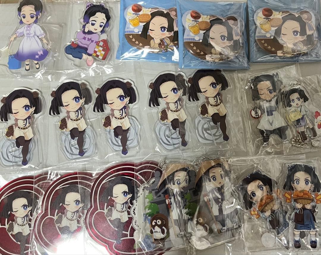 鬼滅の刃 ニジゲンノモリ ネオン缶バッジ 義勇 しのぶ アオイ