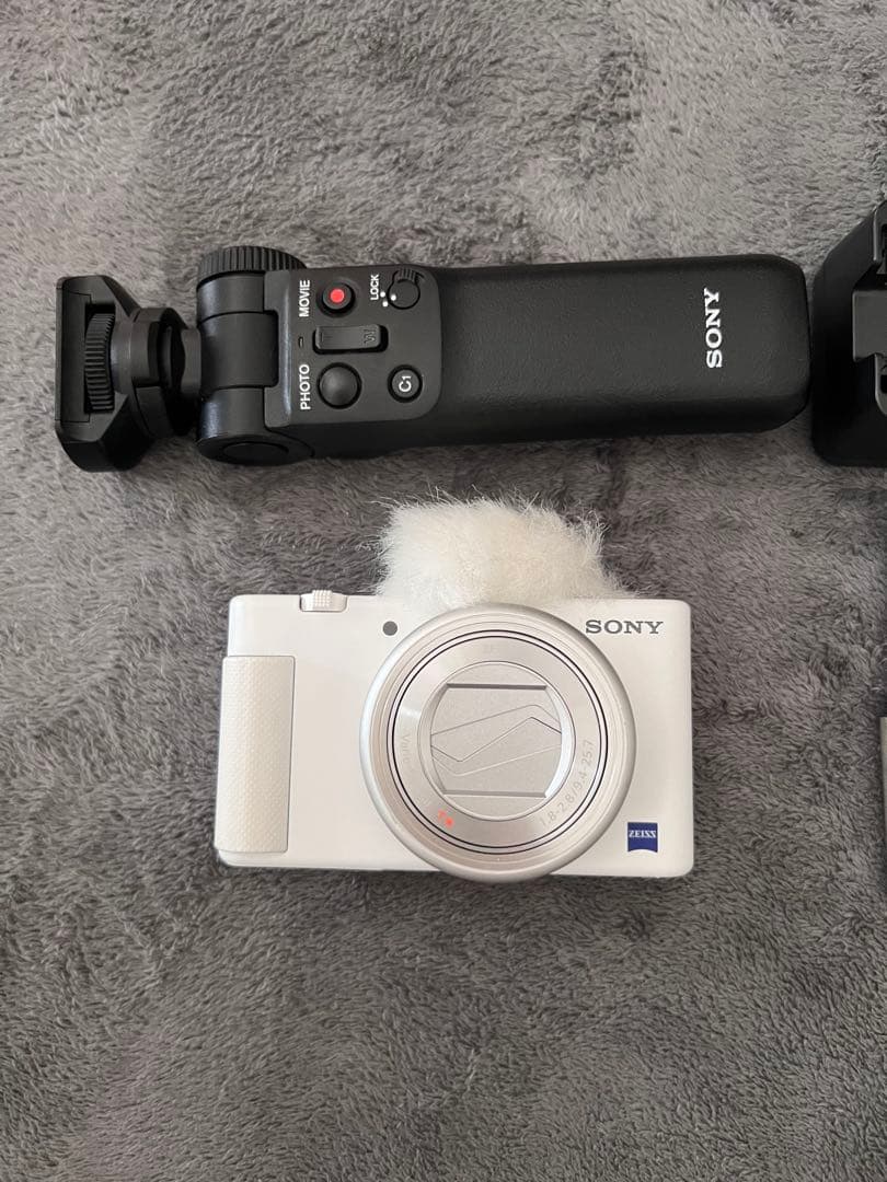 SONY zv1白 グリップ黒付き