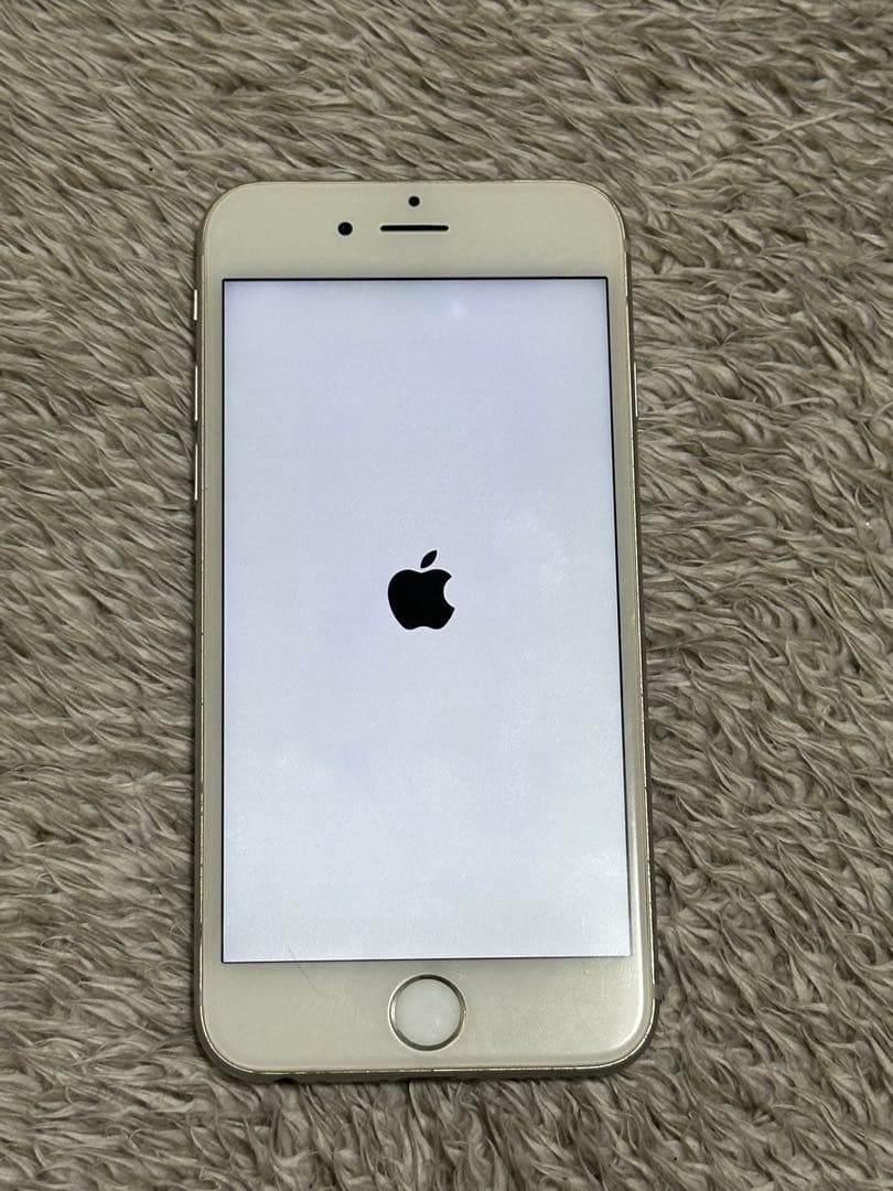 Apple iPhone 6s シルバー 本体 ジャンク品 iPhone 6s シルバー ジャンク品の通販 by シキ's shop｜ラクマ